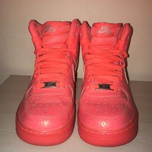 Nike Air Force 1 Neon Pink